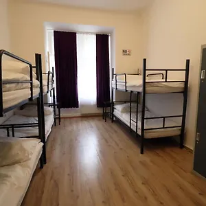 https://hostel-forum-prague.praguehotelsweb.com