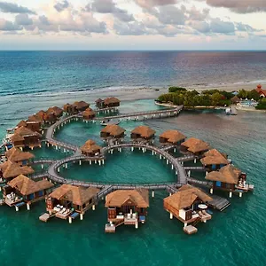 https://sandals-royal-caribbean-all-inclusive-resort-private.greaterantilleshotels.net